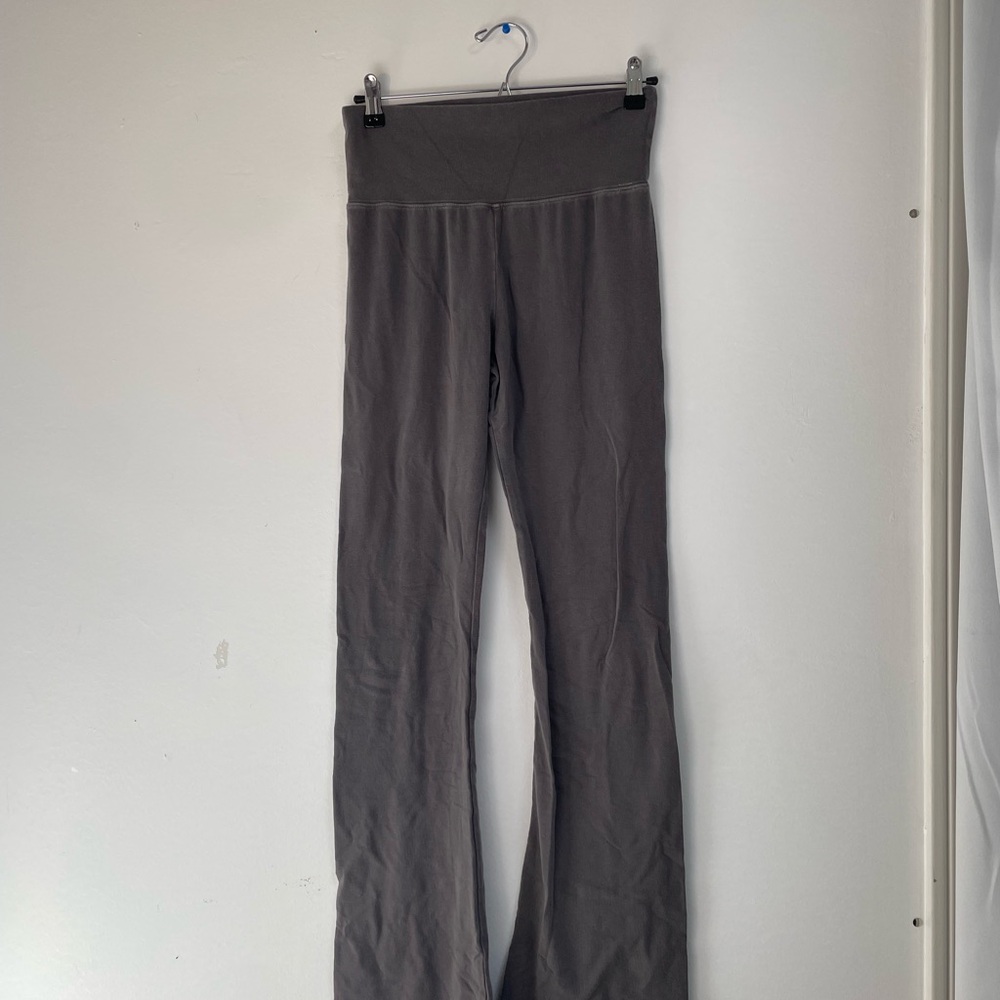 Brandy Melville Gray High-Waisted Yoga Pants
